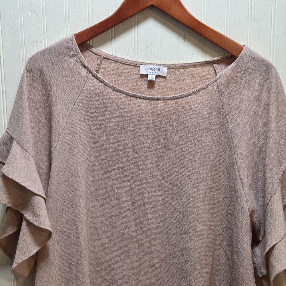 UMGEE Blouse Womens Medium Beige Ruffle Flutter Sleeve Scoop Neck Casual Top
